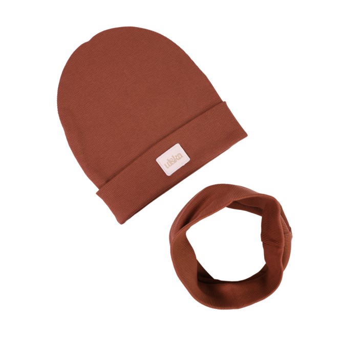 GIRL BEANIE WITH TUB MILK CHOCO LINE