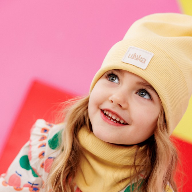 GIRL BEANIE WITH TUB BUTTER YELLOW LINE